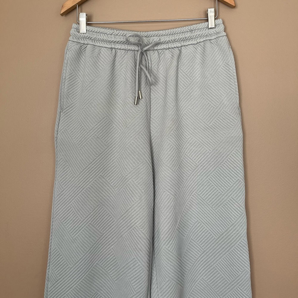 {BTFBM} Lounge & Travel Set with Ruffle Cap Sleeve Pullover Top & Wide Leg Pants - Picture 11 of 16